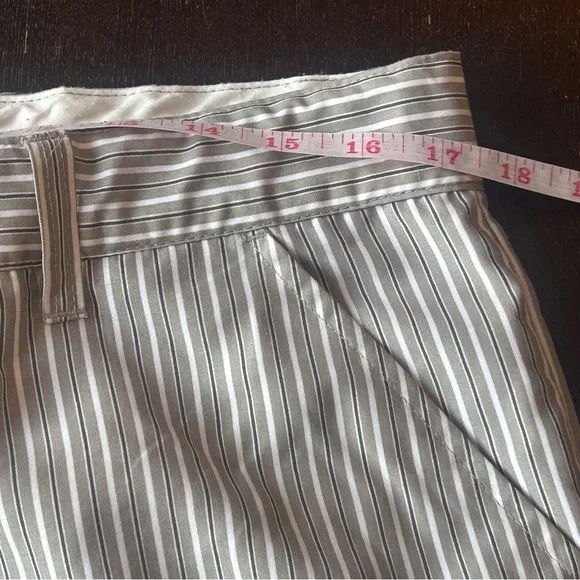 Wilson Gray Striped Men's Golf Shorts Size 34 - Picture 8 of 10
